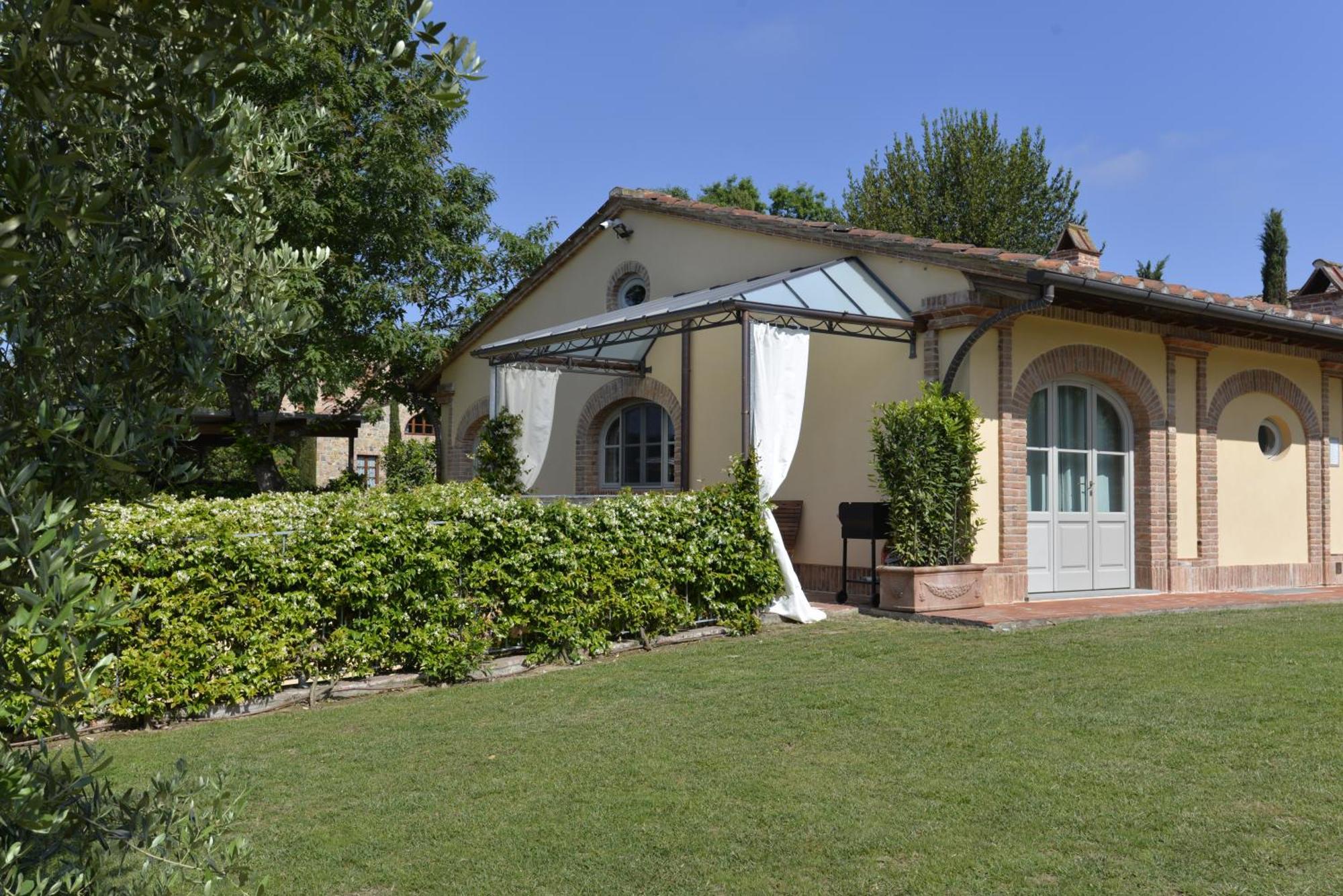 Гостевой дом Borgo Ai Lecci Orentano Экстерьер фото